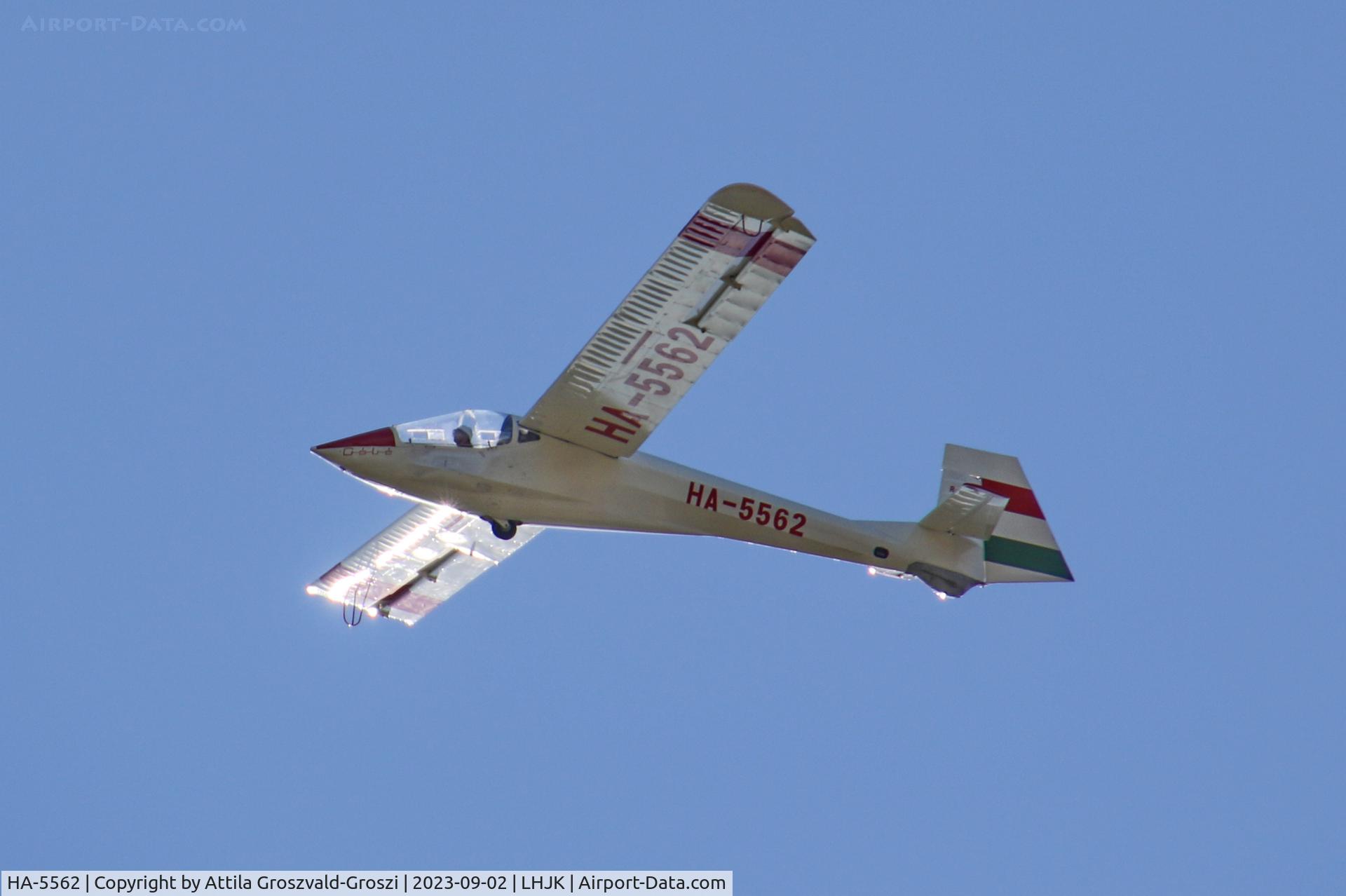 HA-5562, 1989 Rubik R-26SU Góbé 82 C/N AA800072, LHJK - Jakabszállás Airport, Hungary