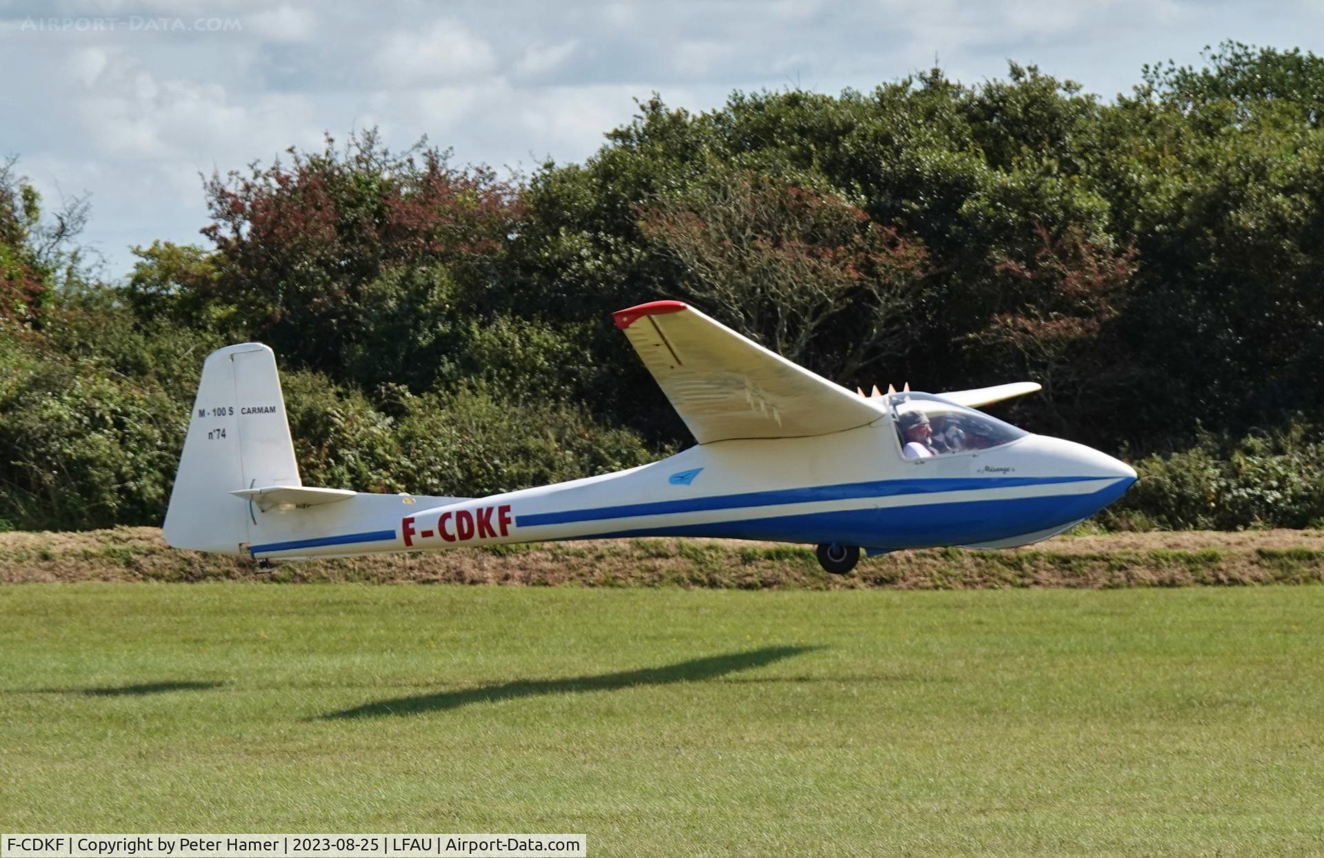 F-CDKF, Carmam M-100S Mesange C/N 74, Camp Maneyrol. Cent ans de vol en planeur