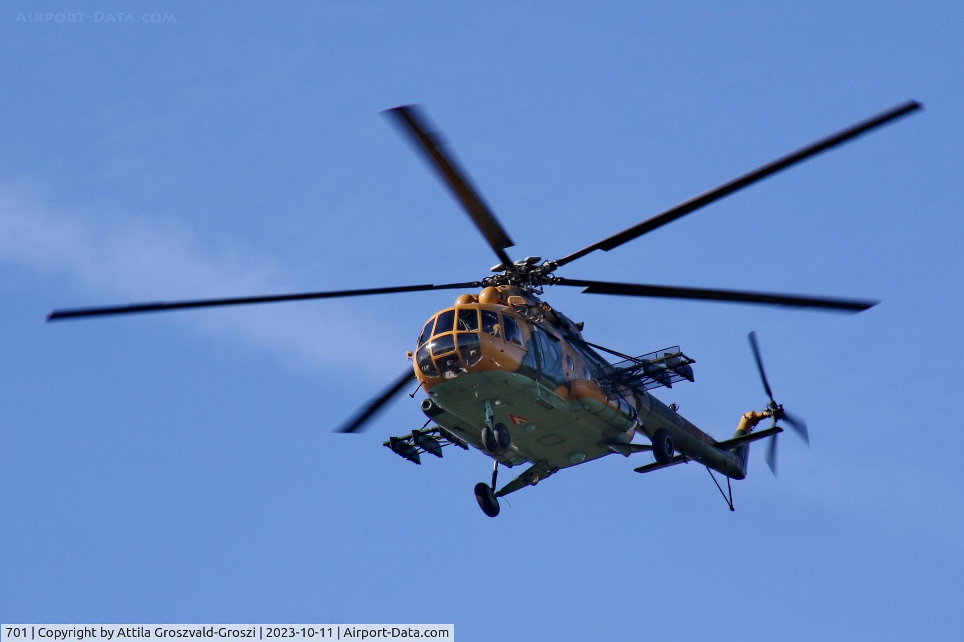 701, 1987 Mil Mi-17 Hip C/N 104M01, Jutas-Ujmajor, Veszprém The Hungarian airforce is his practising base
