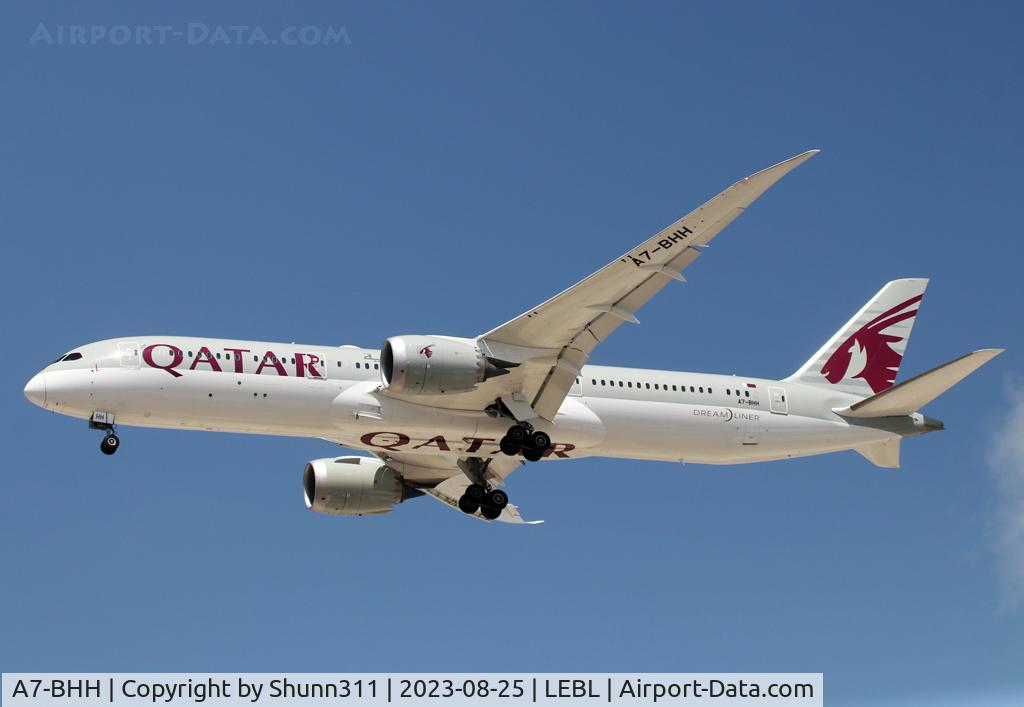 A7-BHH, 2020 Boeing 787-9 Dreamliner Dreamliner C/N 64219, Landing rwy 24R