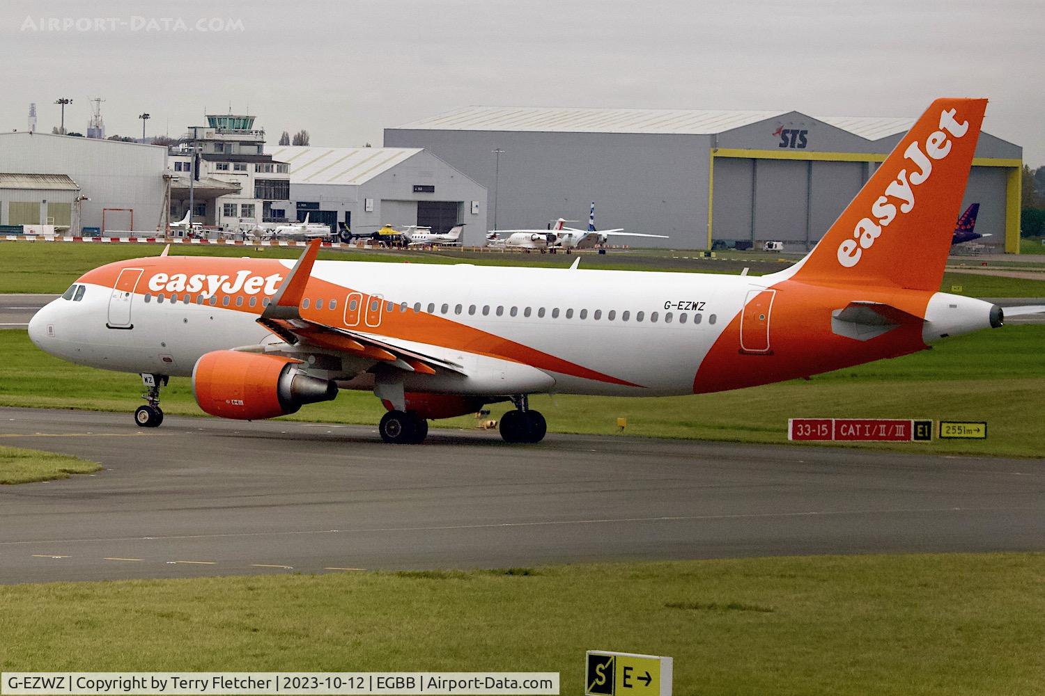 G-EZWZ, 2014 Airbus A320-214 C/N 6353, At Birmingham