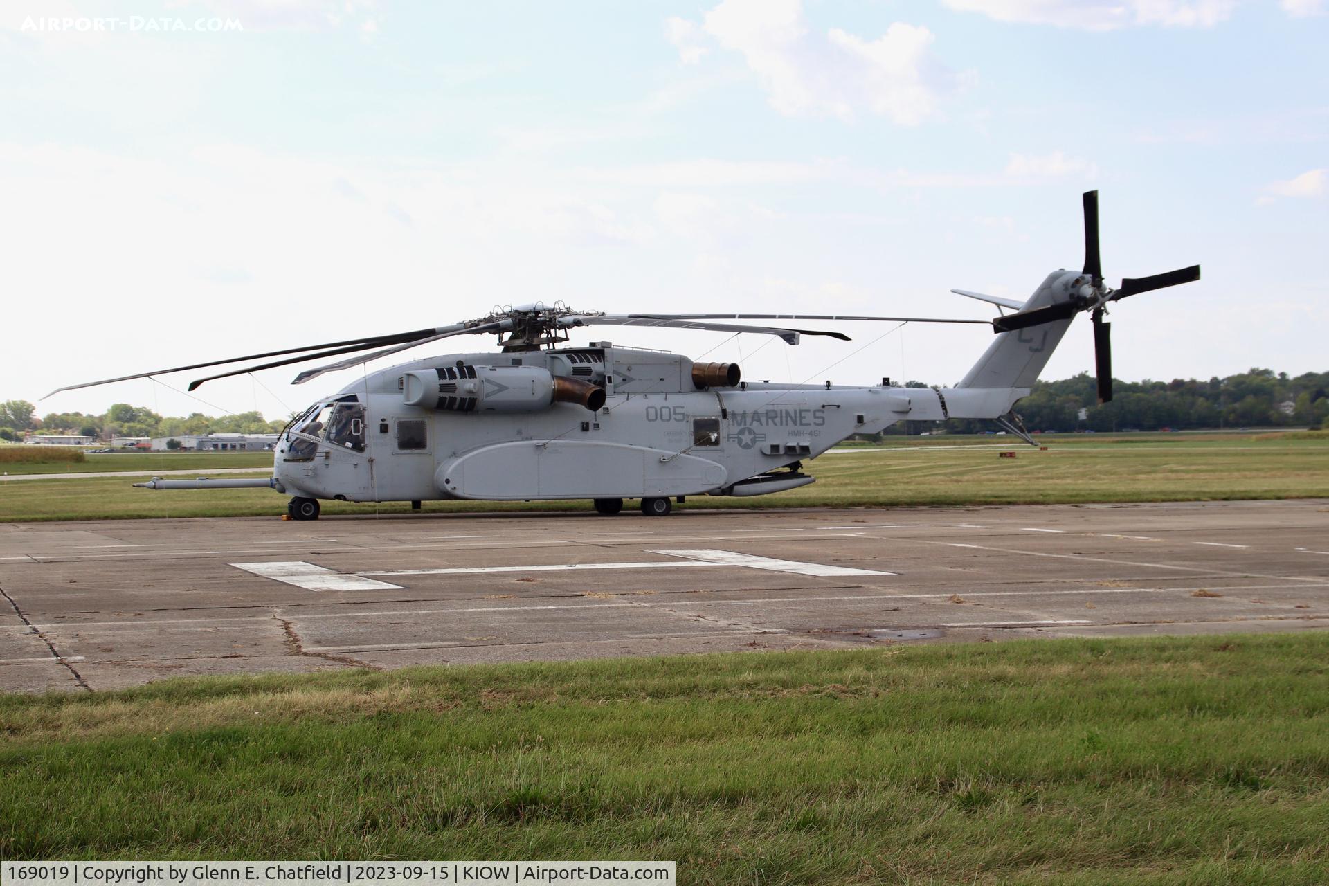 169019, Sikorsky CH-53K King Stallion C/N Not found 169019, Flew in with 170002 and 170003 for flyover of the University of Iowa football game.