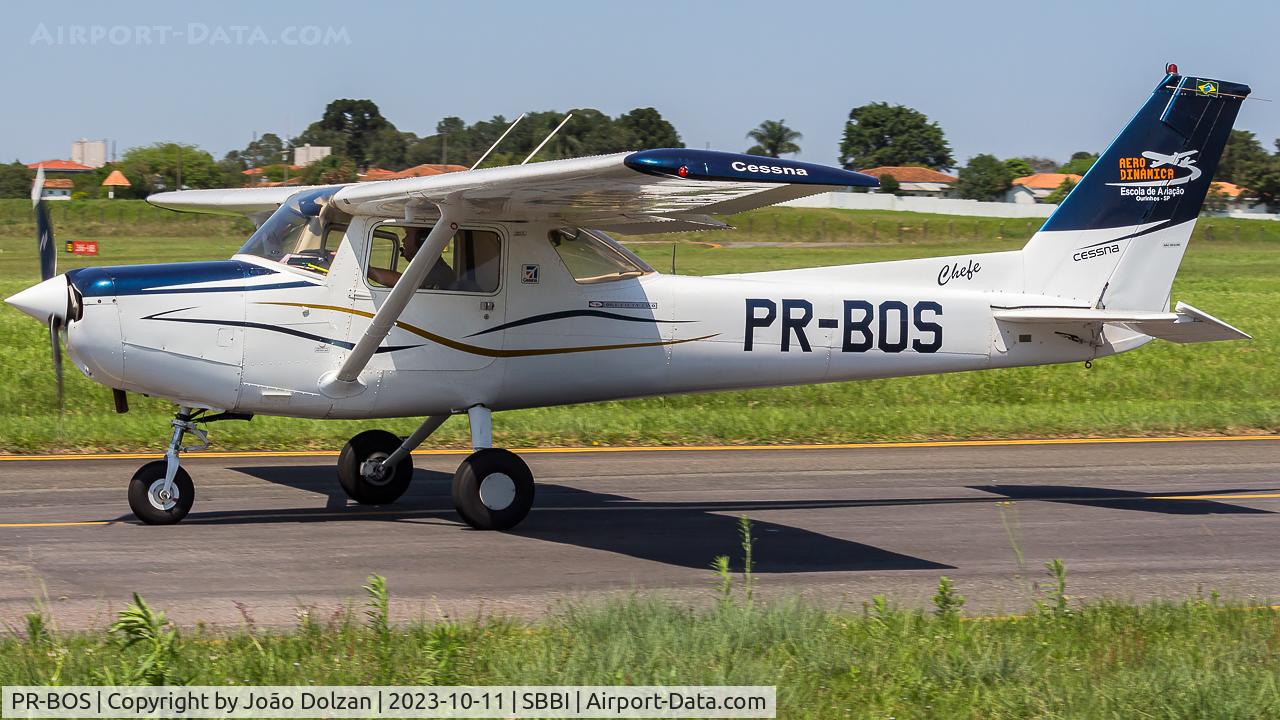 PR-BOS, 1979 Cessna 152 C/N 15283682, Operating a flight instruction navigation flight to Bacacheri Airport.
