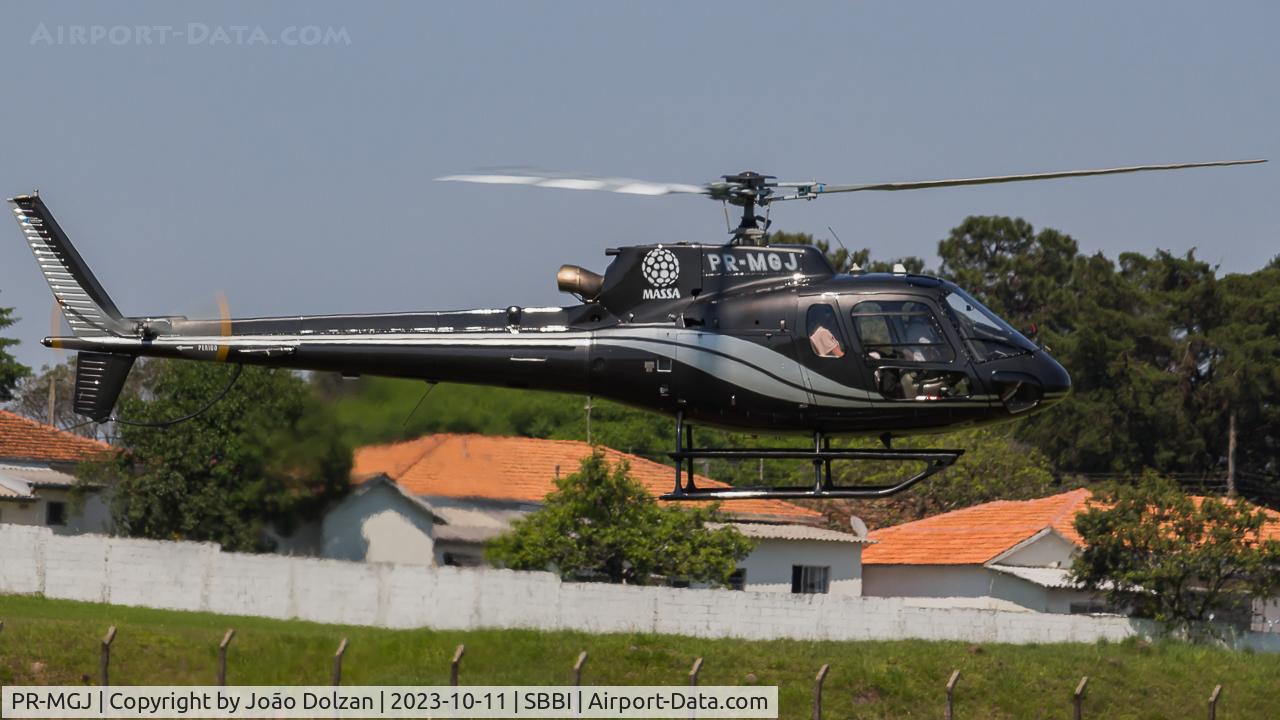 PR-MGJ, 2012 Helibrás AS 350B2 C/N 7357, Massa sticker.
