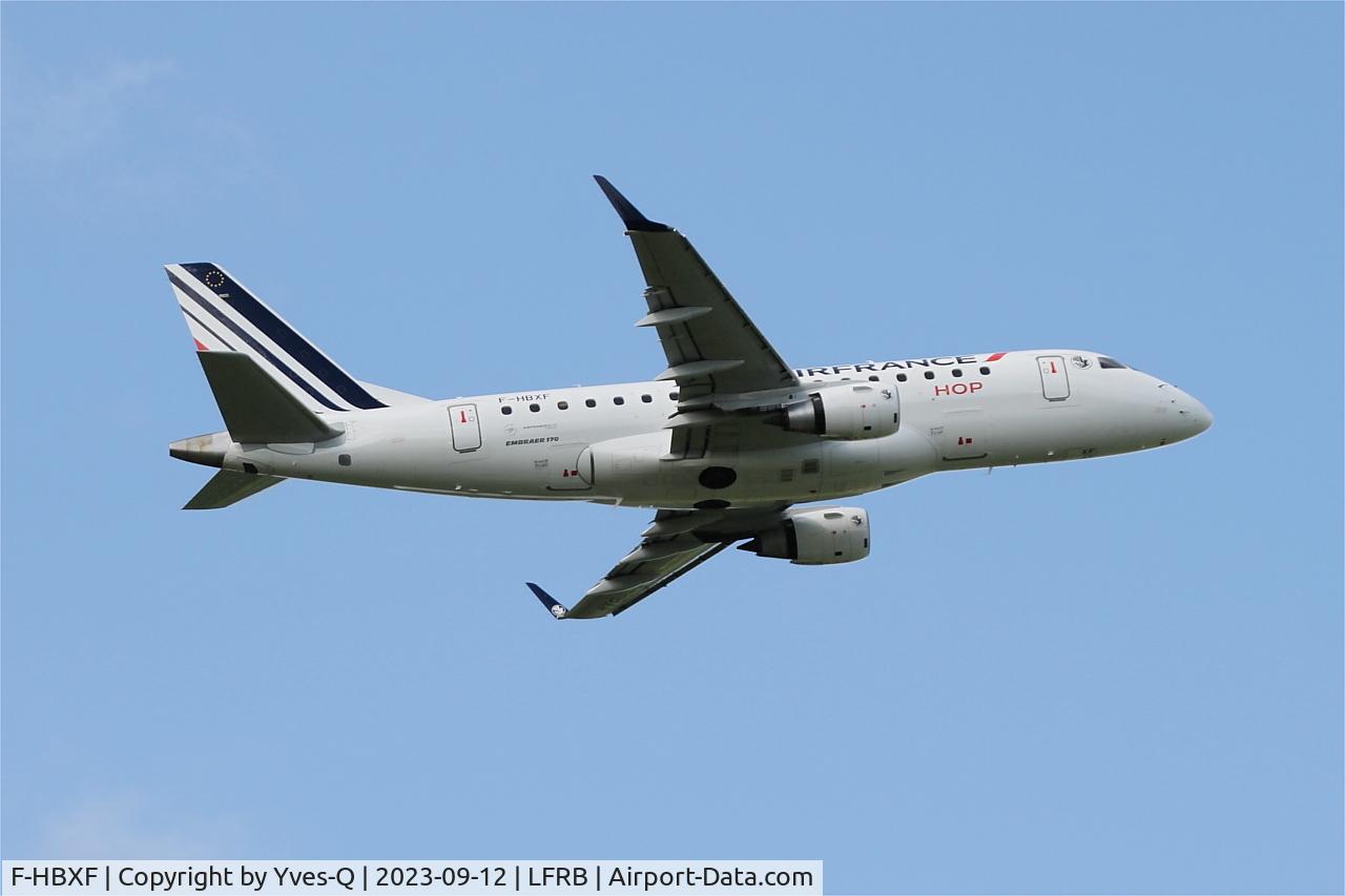F-HBXF, 2009 Embraer 170ST (ERJ-170-100ST) C/N 17000292, Embraer 170ST, Climbing from rwy 07R, Brest-Bretagne airport (LFRB-BES)