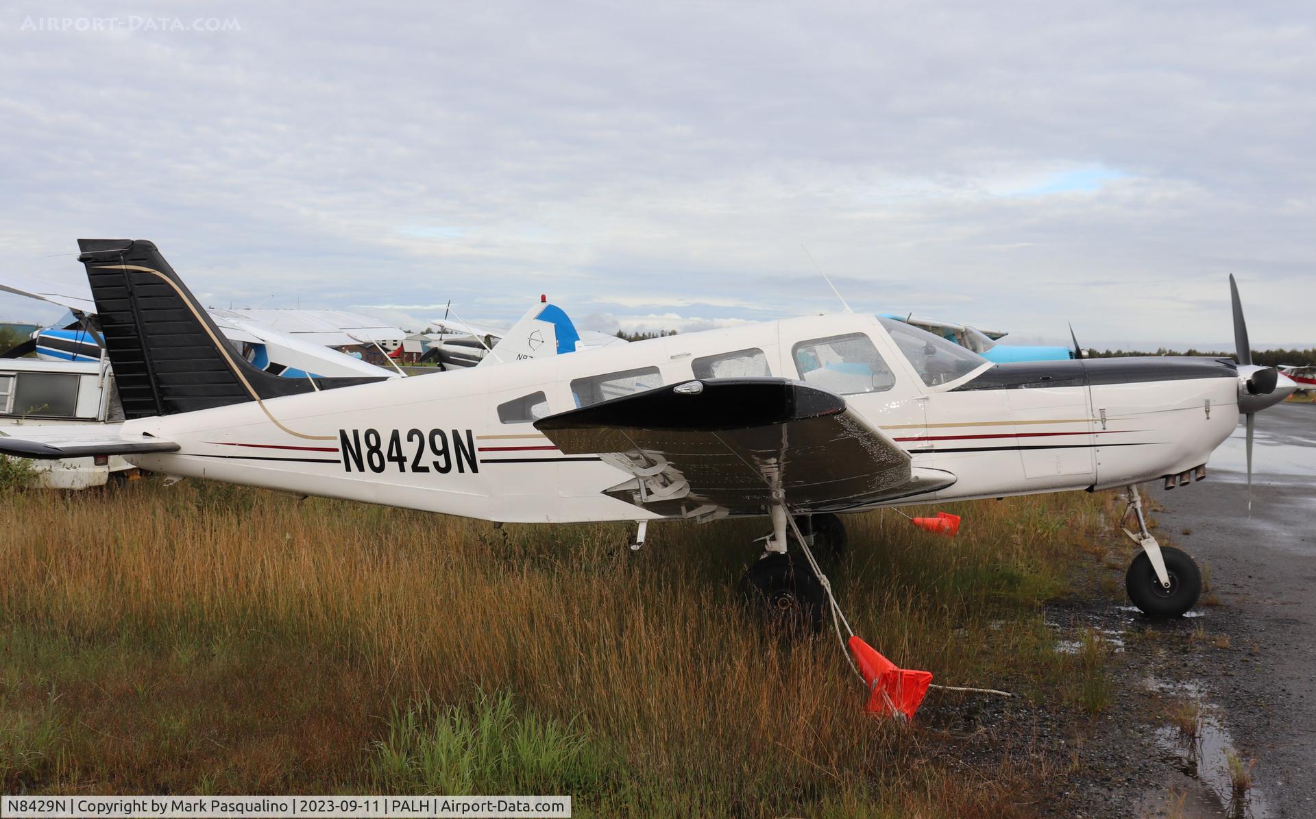 N8429N, 1981 Piper PA-32-301 Saratoga C/N 32-8106089, Piper PA-32-301