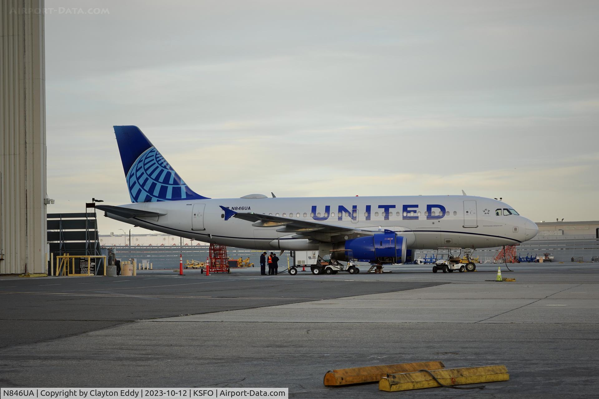 N846UA, 2001 Airbus A319-131 C/N 1600, SFO 2023.