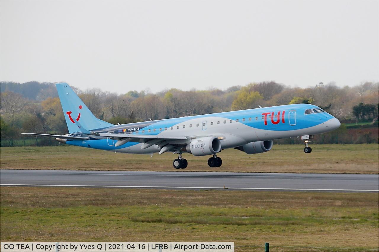 OO-TEA, 2014 Embraer 190LR (ERJ-190-100LR) C/N 19000665, Embraer 190LR, Landing rwy 07R, Brest-Bretagne Airport (LFRB-BES)