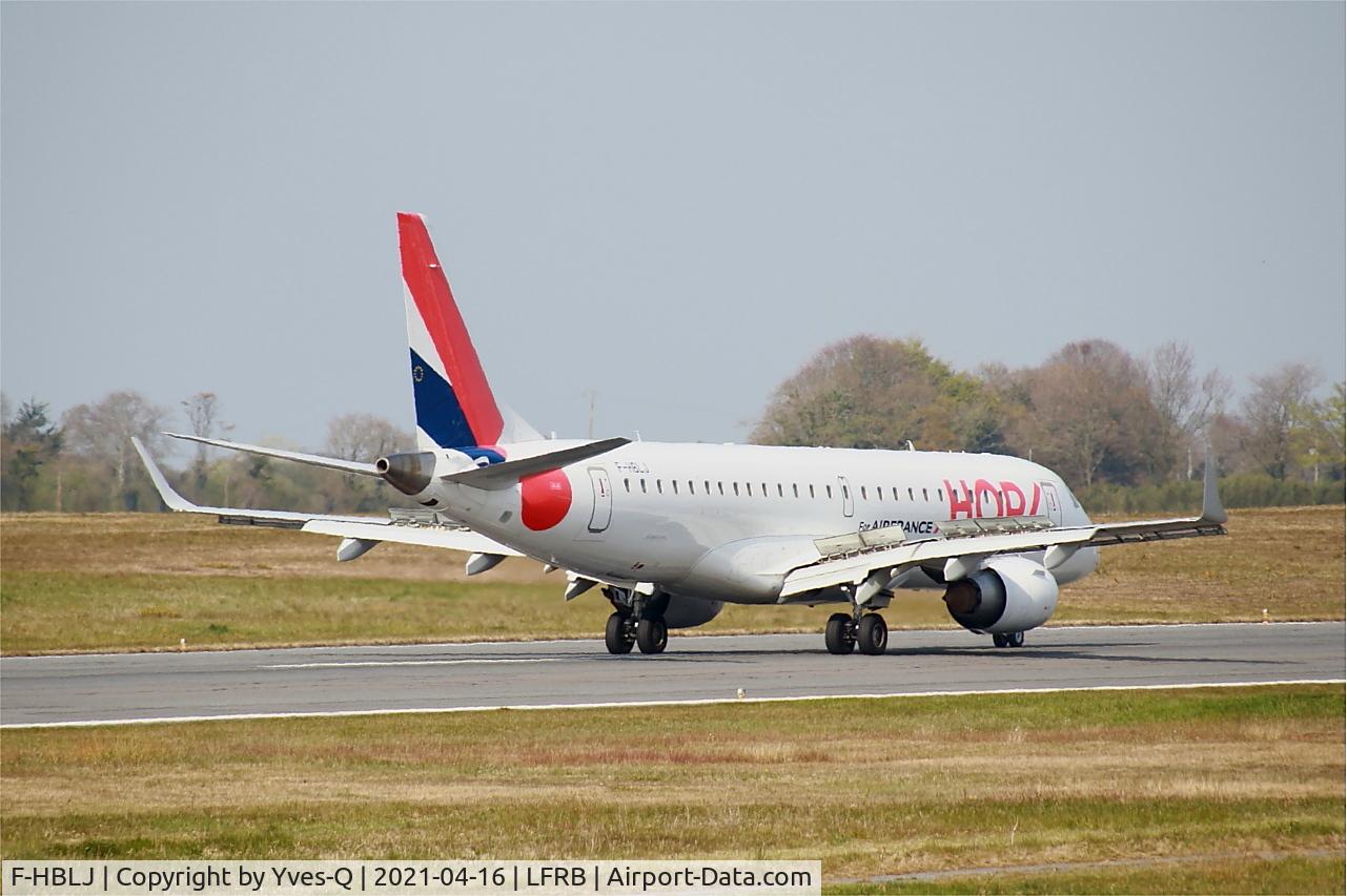 F-HBLJ, 2009 Embraer 190LR (ERJ-190-100LR) C/N 19000133, Embraer 190AR, Landing rwy 07R, Brest-Bretagne airport (LFRB-BES)