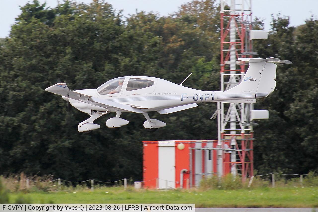 F-GVPY, 2007 Diamond DA-40 TDI Diamond Star C/N D4.292, Diamond DA-40 TDI Diamond Star, Landing rwy 25L, Brest-Bretagne Airport (LFRB-BES)