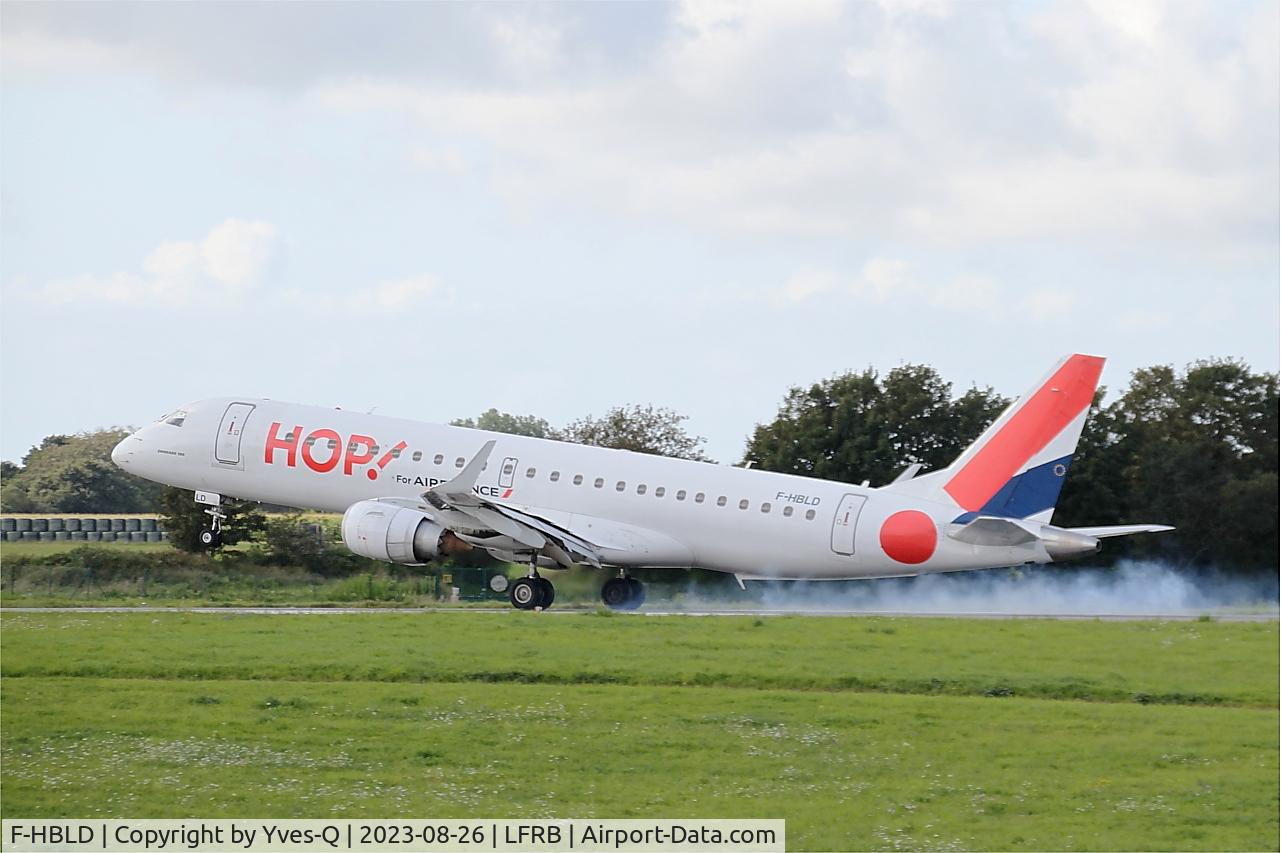 F-HBLD, 2007 Embraer 190LR (ERJ-190-100LR) C/N 19000113, Embraer 190LR, Landing rwy 25L, Brest-Bretagne airport (LFRB-BES)