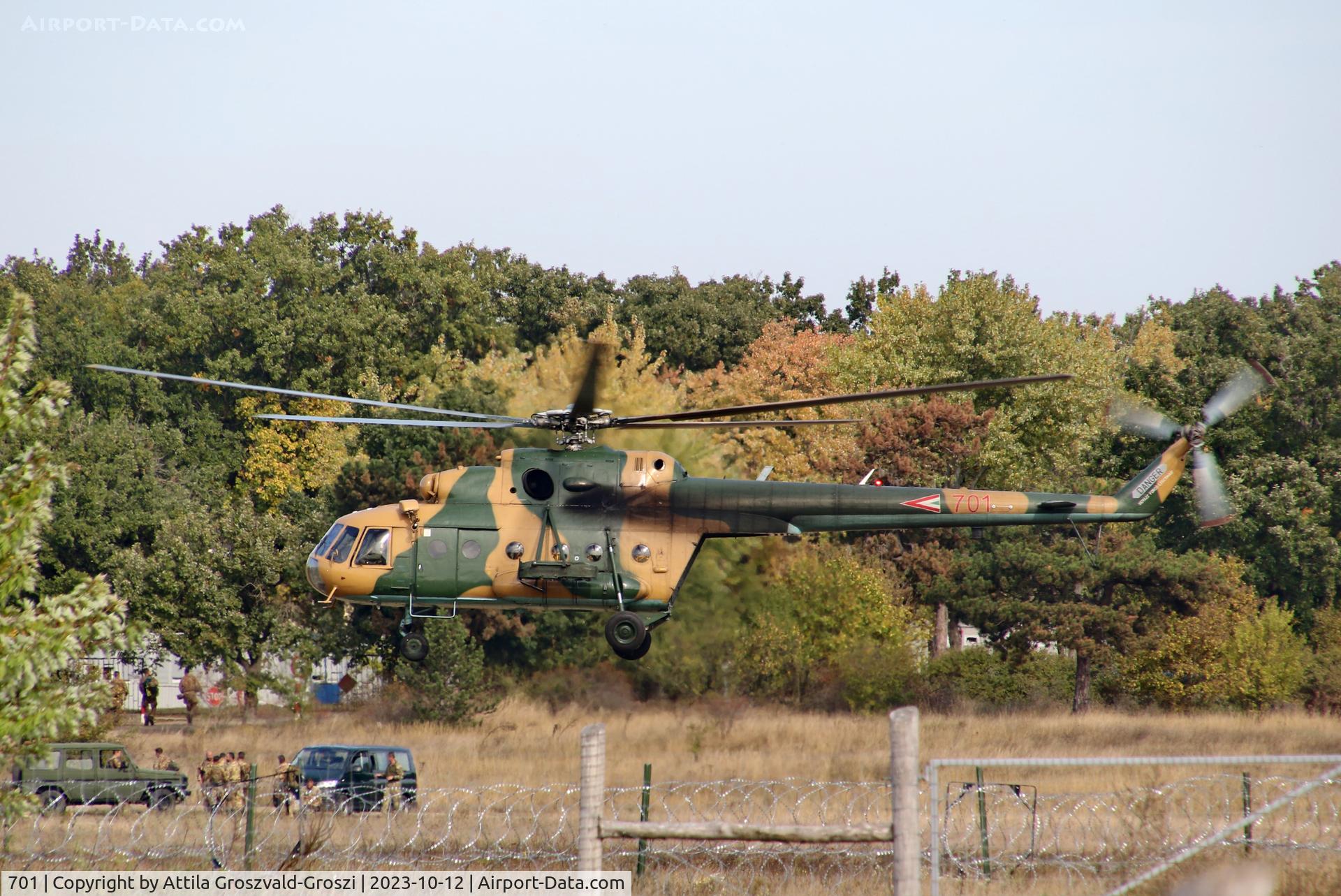 701, 1987 Mil Mi-17 Hip C/N 104M01, Jutas-Ujmajor. The Hungarian airforce is his practising base