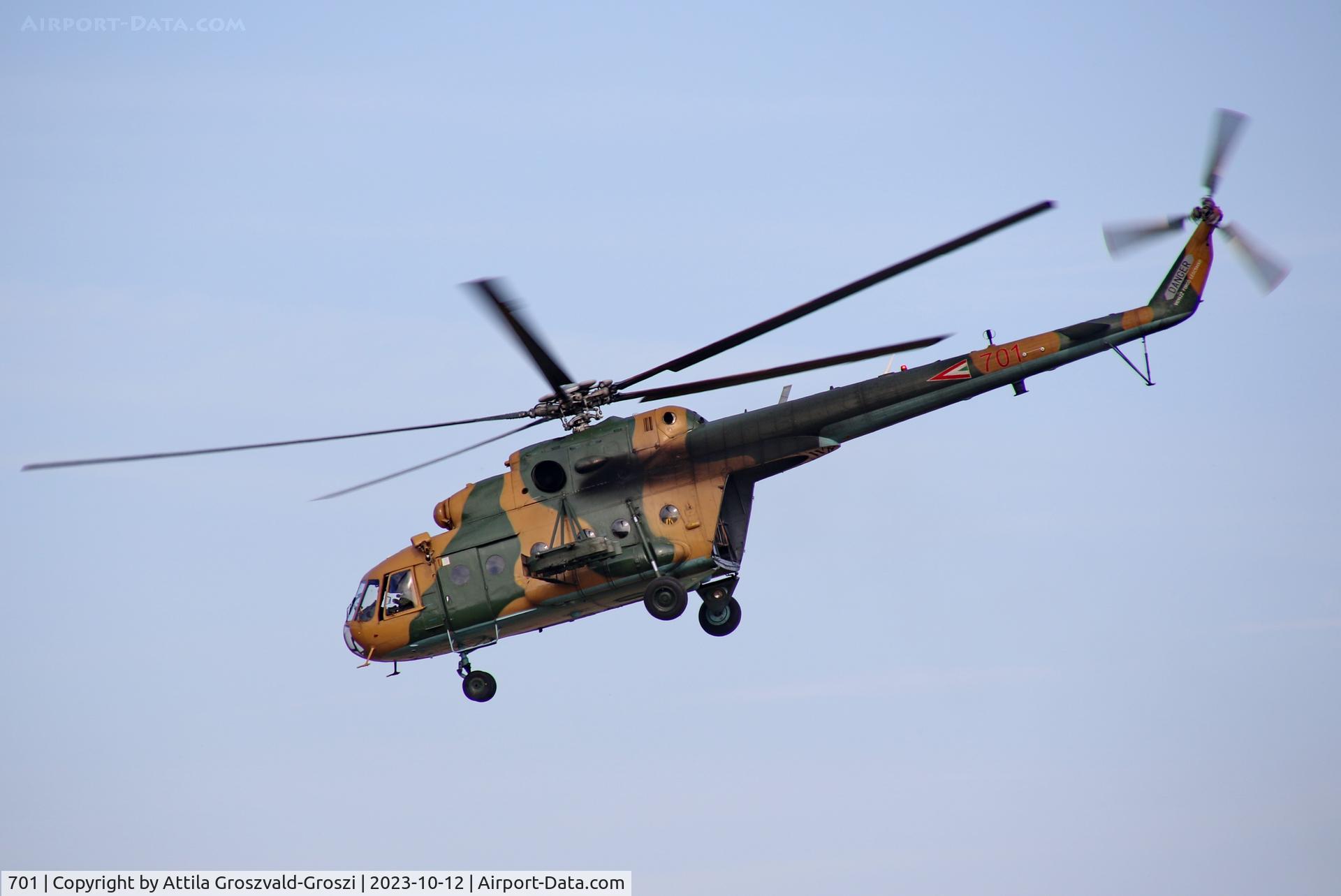 701, 1987 Mil Mi-17 Hip C/N 104M01, Jutas-Ujmajor. The Hungarian airforce is his practising base