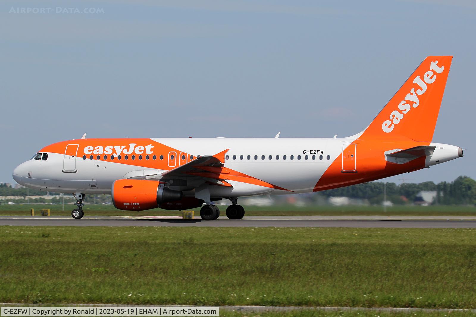 G-EZFW, 2010 Airbus A319-111 C/N 4380, at spl