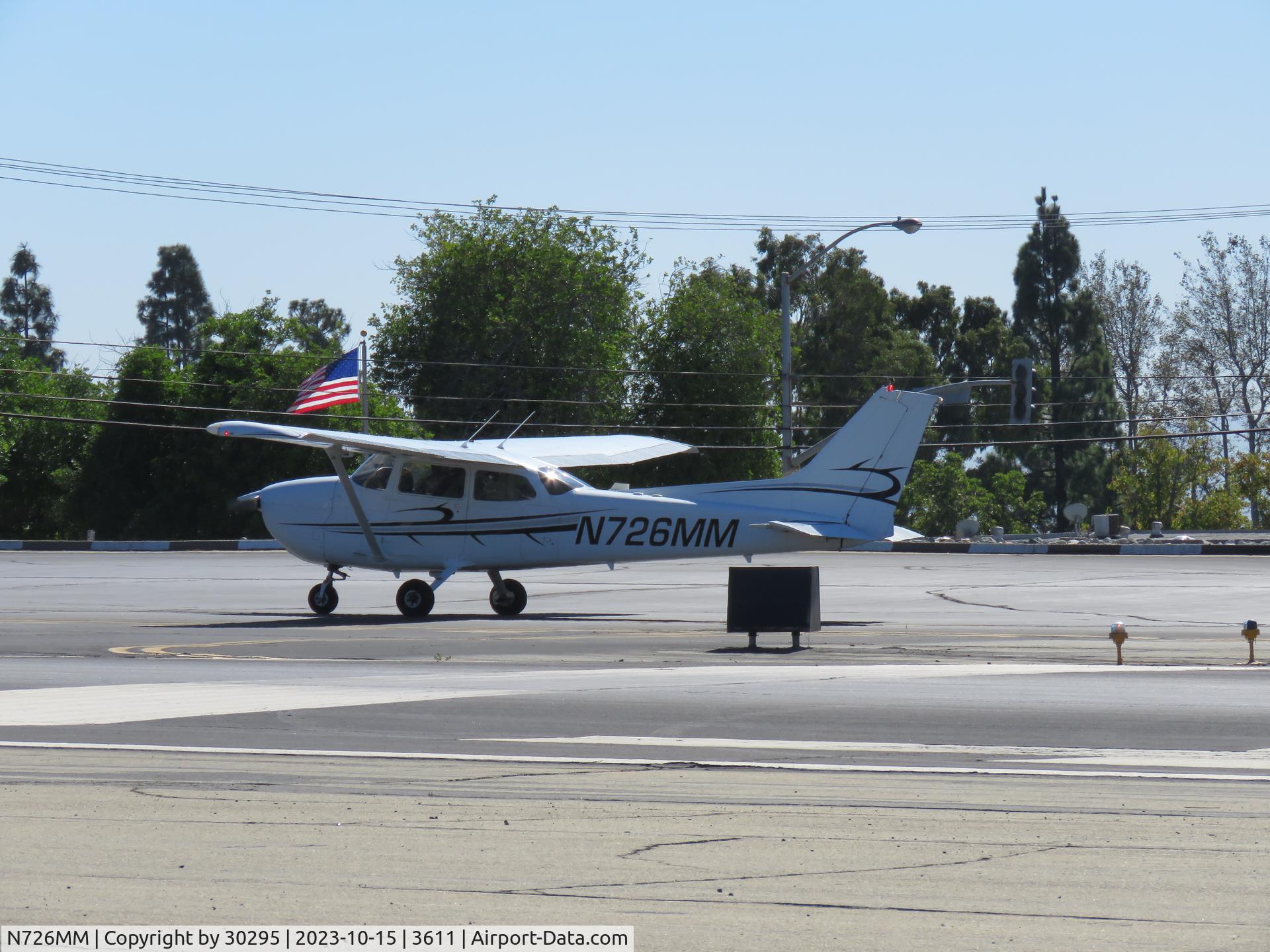 N726MM, 1979 Cessna 172N Skyhawk C/N 172-72970, Stopped