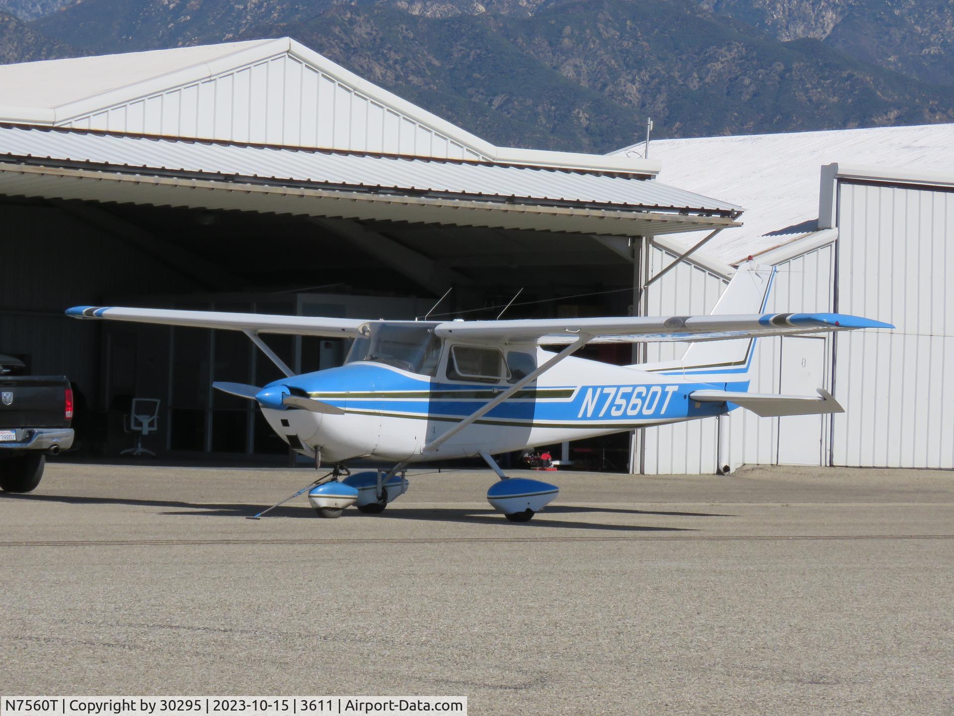 N7560T, 1959 Cessna 172A C/N 47160, Parked