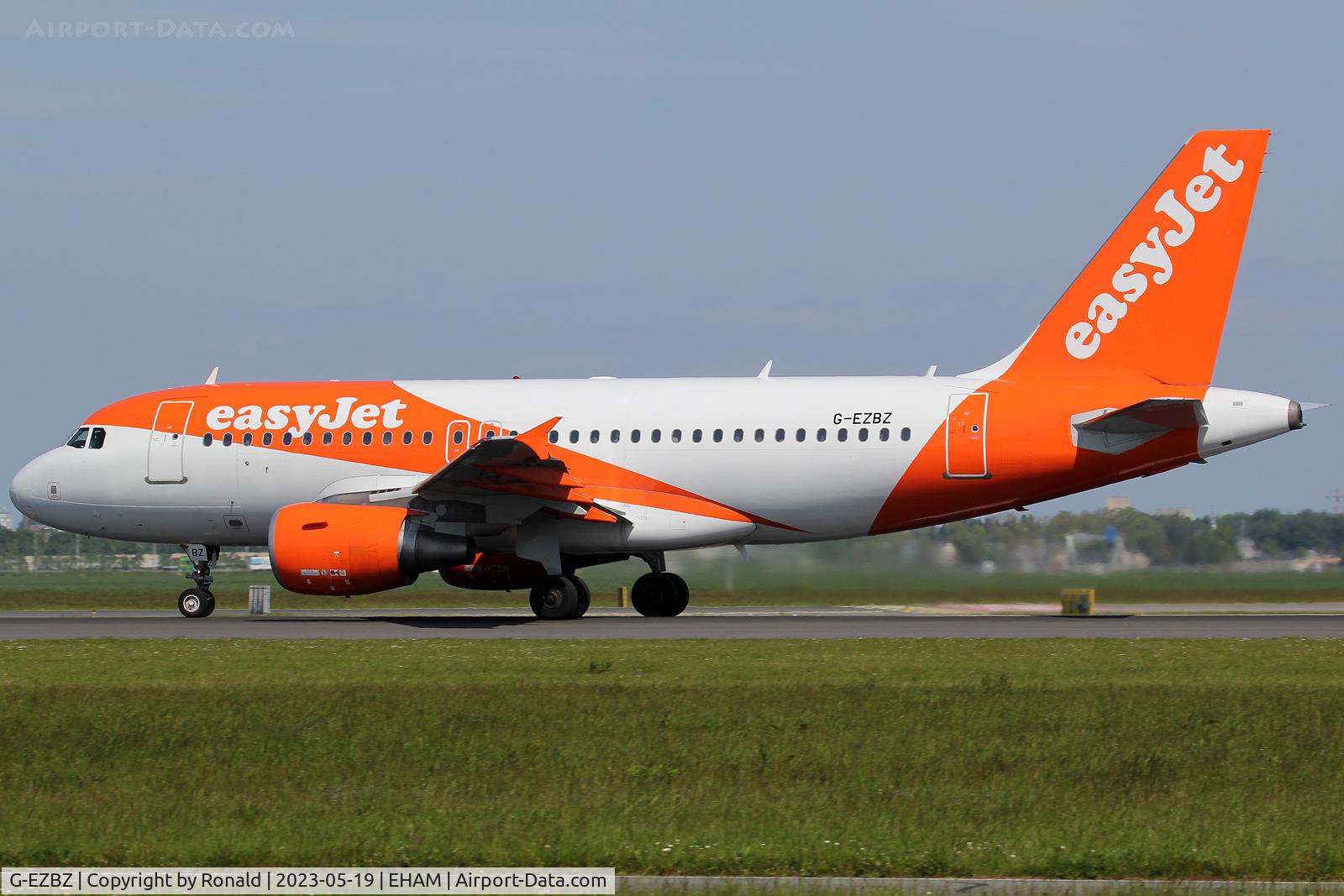 G-EZBZ, 2007 Airbus A319-111 C/N 3184, at spl