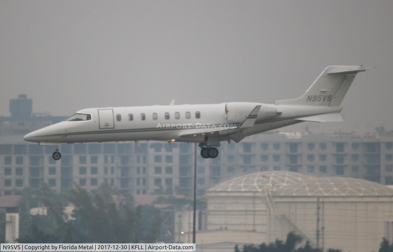 N95VS, 2000 Learjet 45 C/N 082, Lear 45 zx
