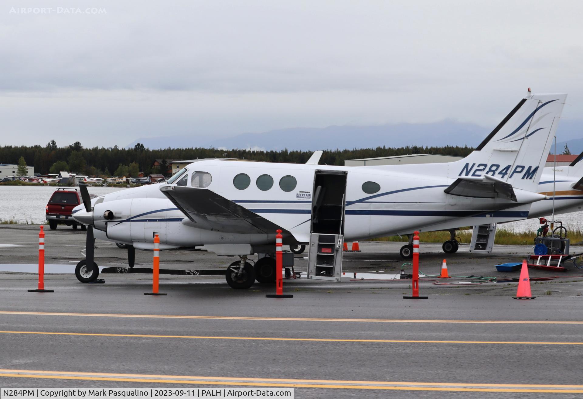 N284PM, 1977 Beech C90 King Air C/N LJ-734, Beech C90