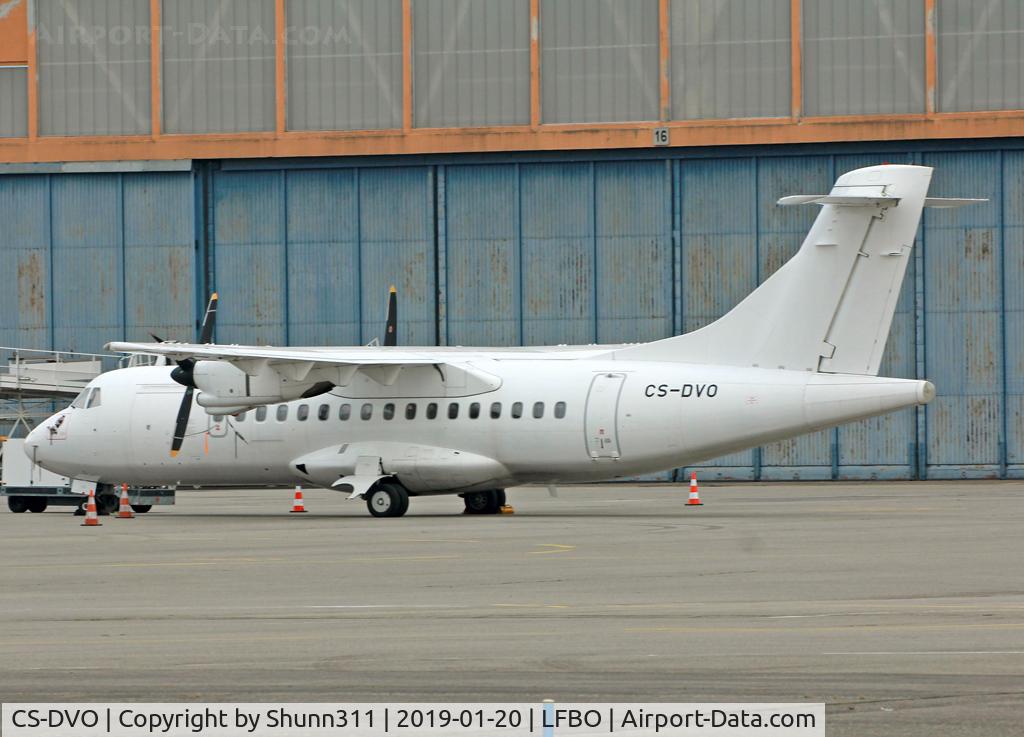 CS-DVO, 1992 ATR 42-320 C/N 337, Parked at the General Aviation area...