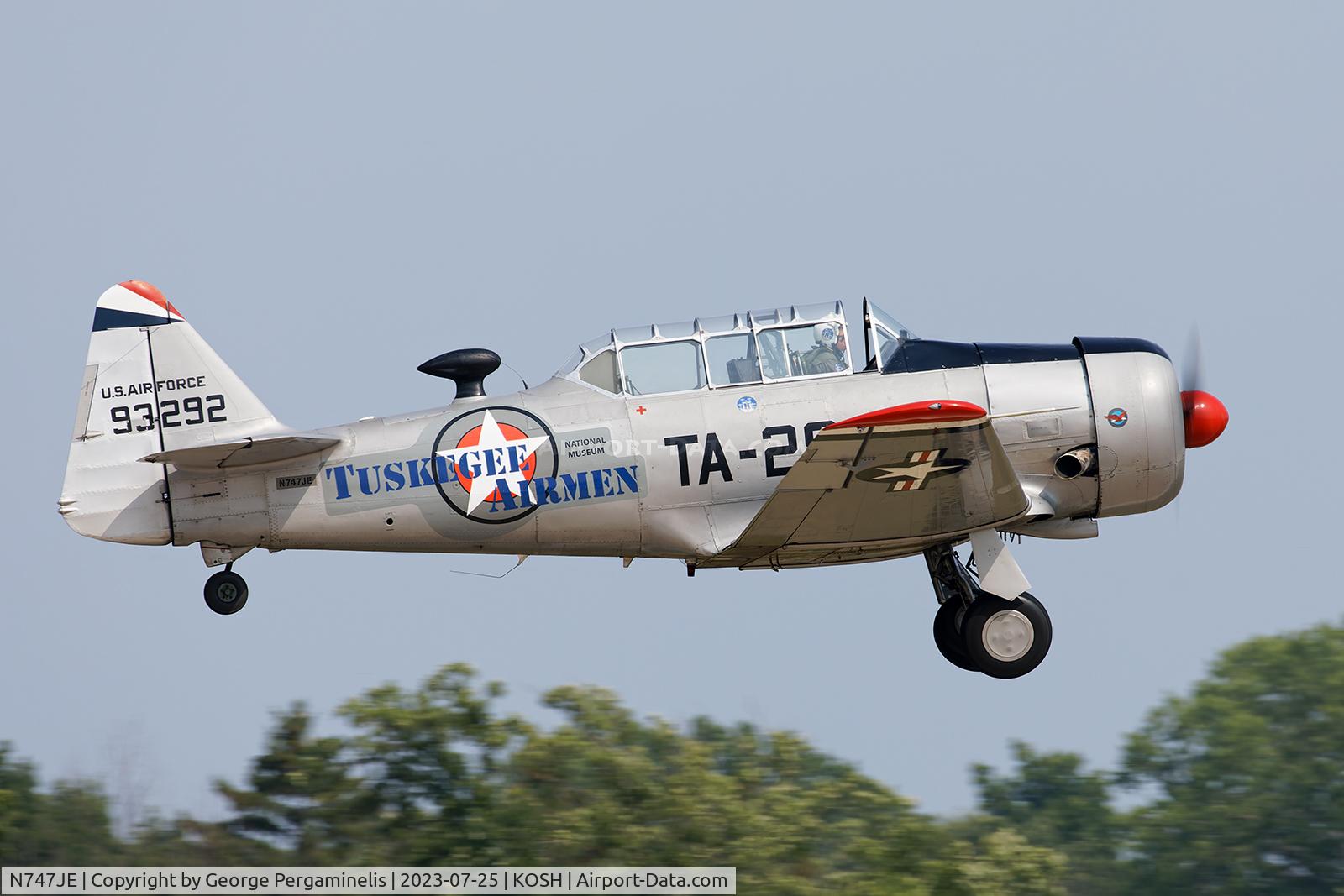 N747JE, 1958 North American AT-6G Texan C/N 168-394 (49-3292), Oshkosh 2023.