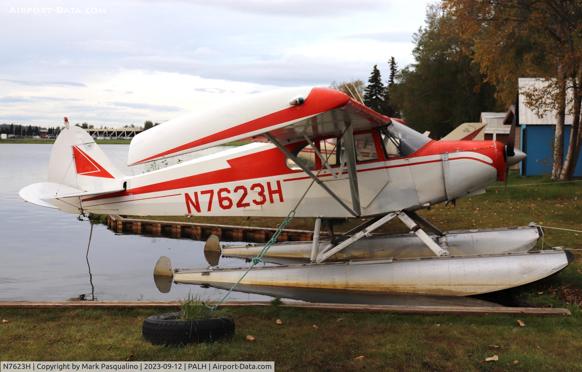N7623H, 1946 Piper PA-12 Super Cruiser C/N 12-498, Piper PA-12