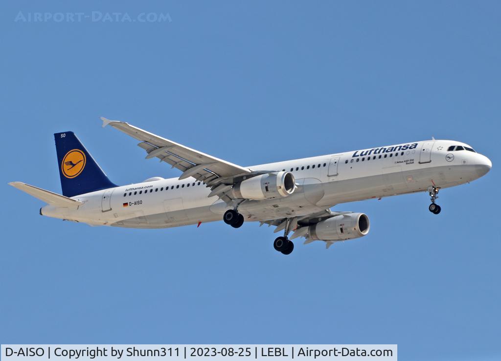 D-AISO, 2008 Airbus A321-231 C/N 3625, Landing rwy 24R with wi-fi pod mounted....