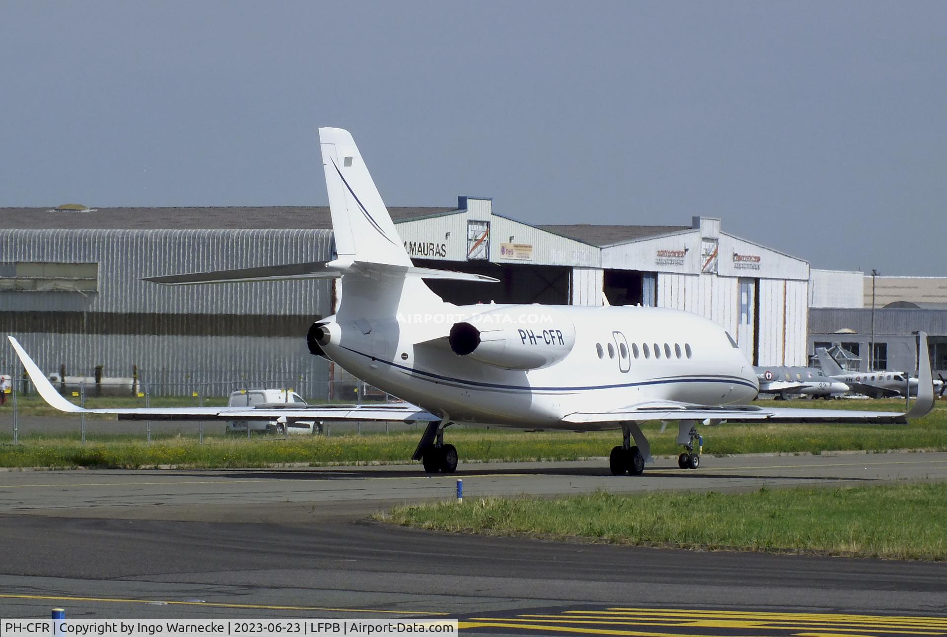 PH-CFR, Dassault Falcon 2000EX C/N 392, Dassault Falcon 2000LXS at Paris/Le-Bourget airport during 2023 Paris Aerosalon