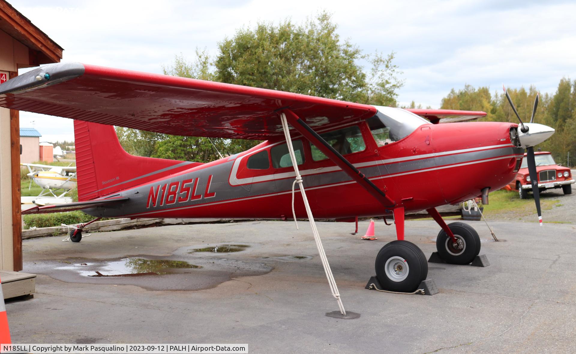 N185LL, 1976 Cessna A185F Skywagon 185 C/N 18503037, Cessna A185F
