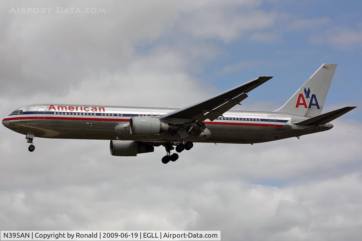 N395AN, 1998 Boeing 767-323 C/N 29432, at lhr