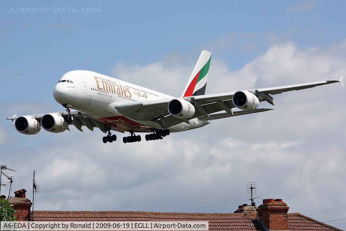 A6-EDA, 2007 Airbus A380-861 C/N 011, at lhr
