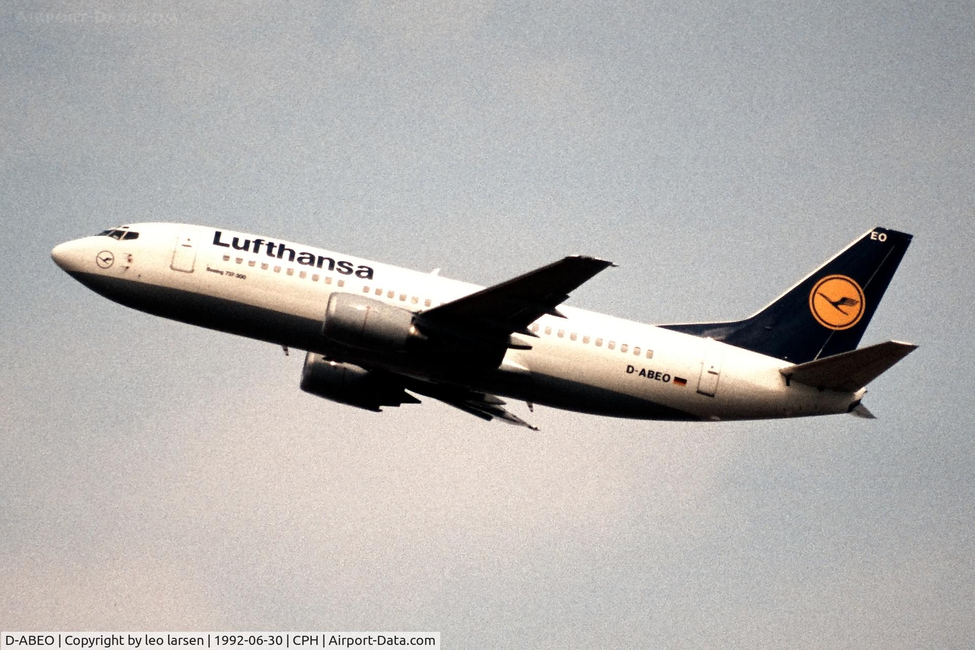 D-ABEO, 1991 Boeing 737-330 C/N 26429, Copenhagen 30.6.1992