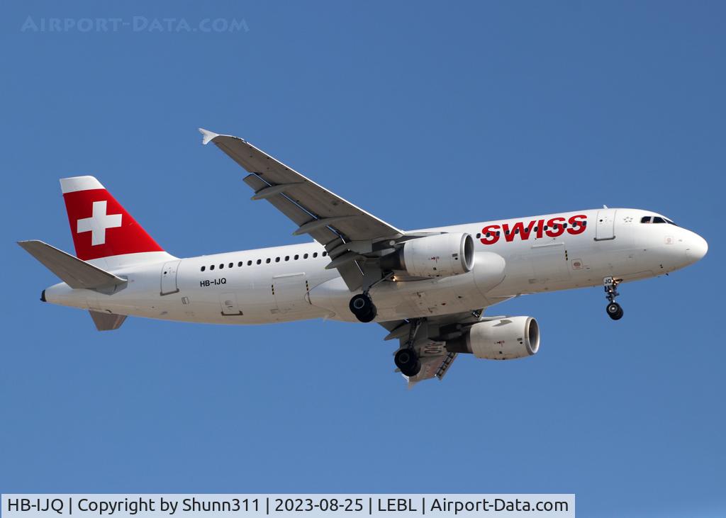HB-IJQ, 1997 Airbus A320-214 C/N 701, Landing rwy 24R with new titles...