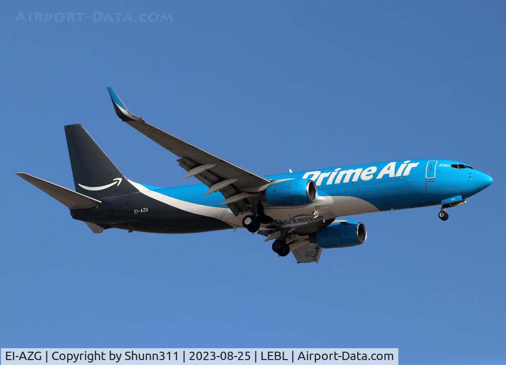 EI-AZG, 2002 Boeing 737-86Q C/N 32773, Landing rwy 24R