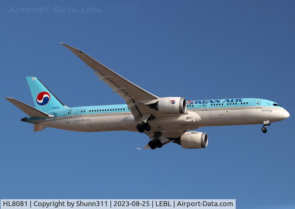 HL8081, 2017 Boeing 787-9 Dreamliner C/N 34810, Landing rwy 24R