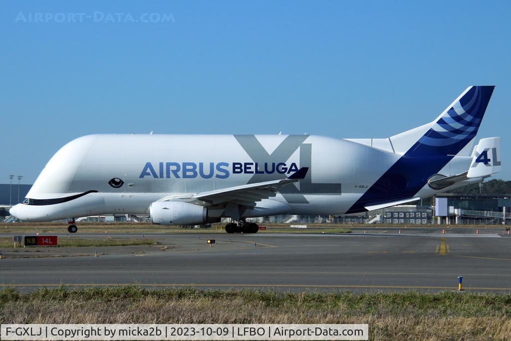 F-GXLJ, 2021 Airbus A330-743L Beluga XL C/N 1985, Taxiing