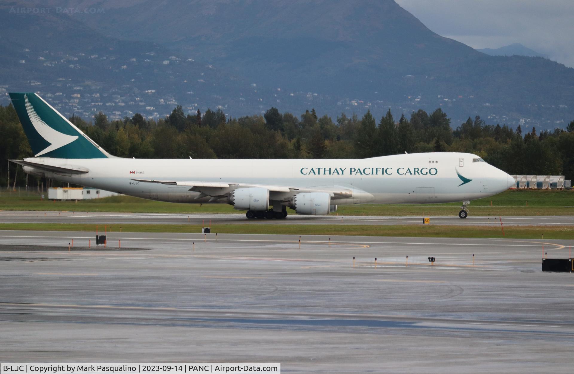 B-LJC, 2011 Boeing 747-867F/SCD C/N 39240, Boeing 747-867F/SCD