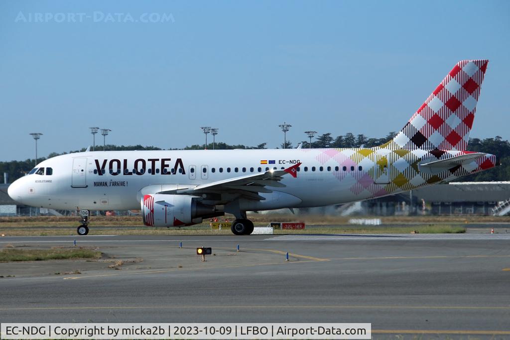 EC-NDG, 2008 Airbus A319-111 C/N 3364, Taxiing