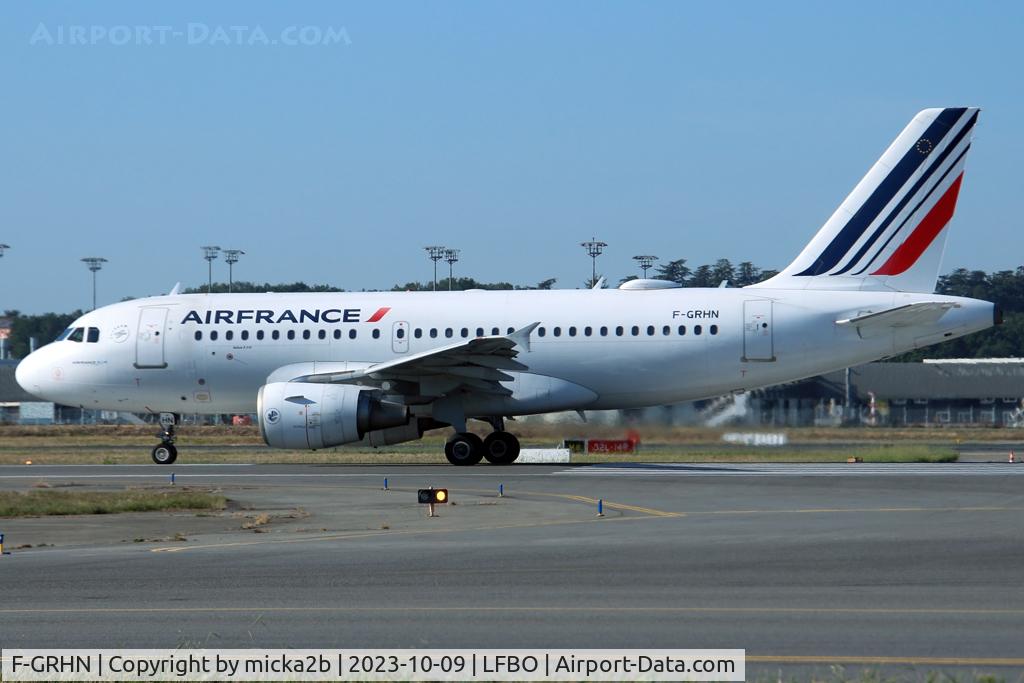 F-GRHN, 2000 Airbus A319-111 C/N 1267, Taxiing