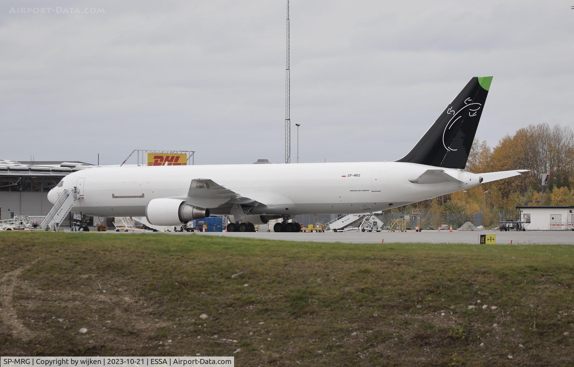SP-MRG, 1992 Boeing 767-35H C/N 26388, Ramp R