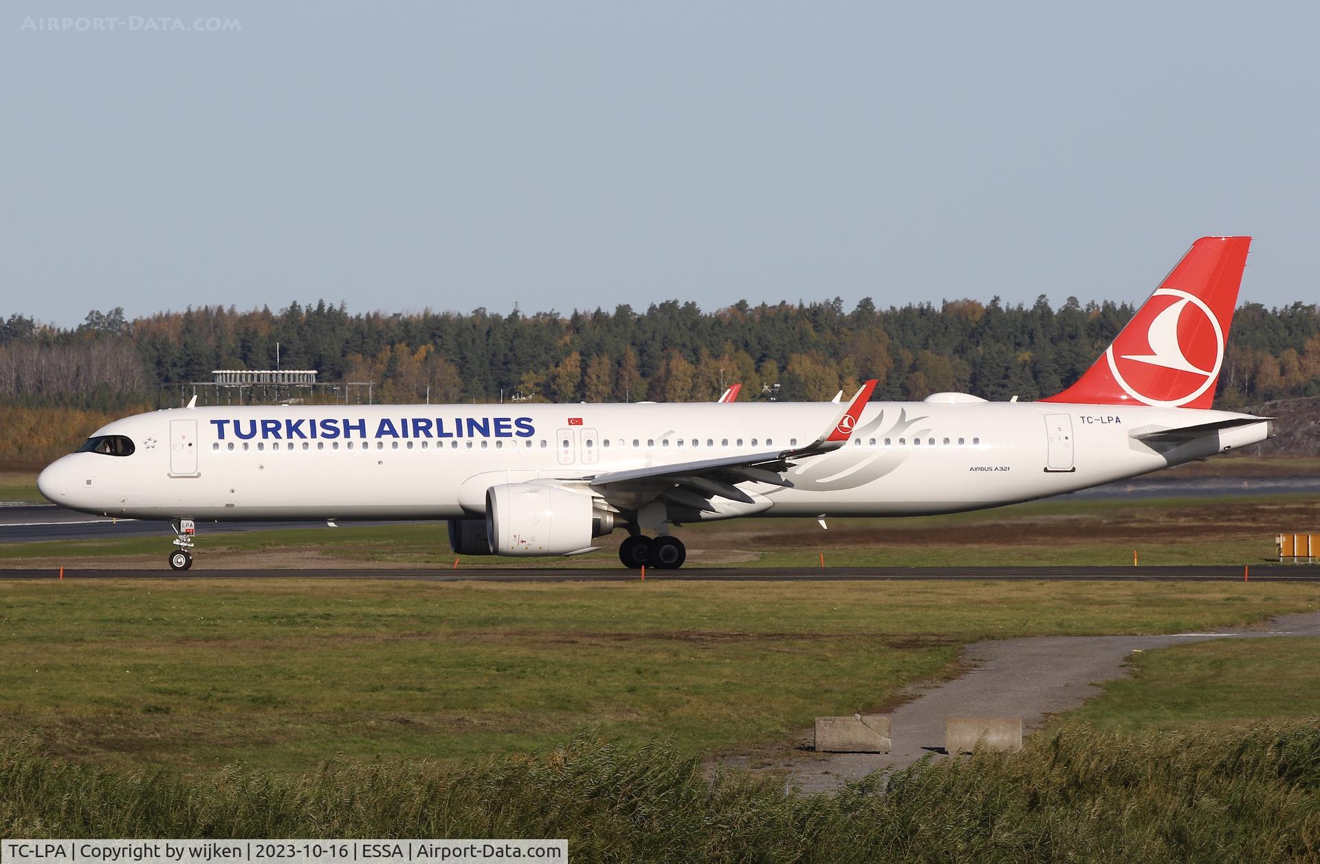 TC-LPA, 2023 Airbus A321-271NX C/N 11464, RWY 01L