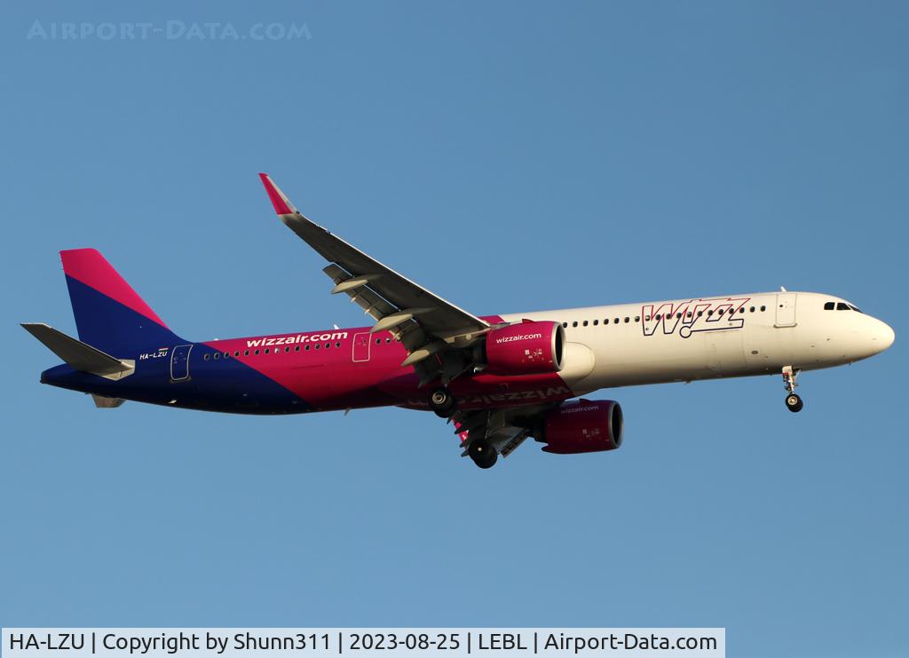 HA-LZU, 2022 Airbus A321-271NX C/N 11989, Landing rwy 24R...