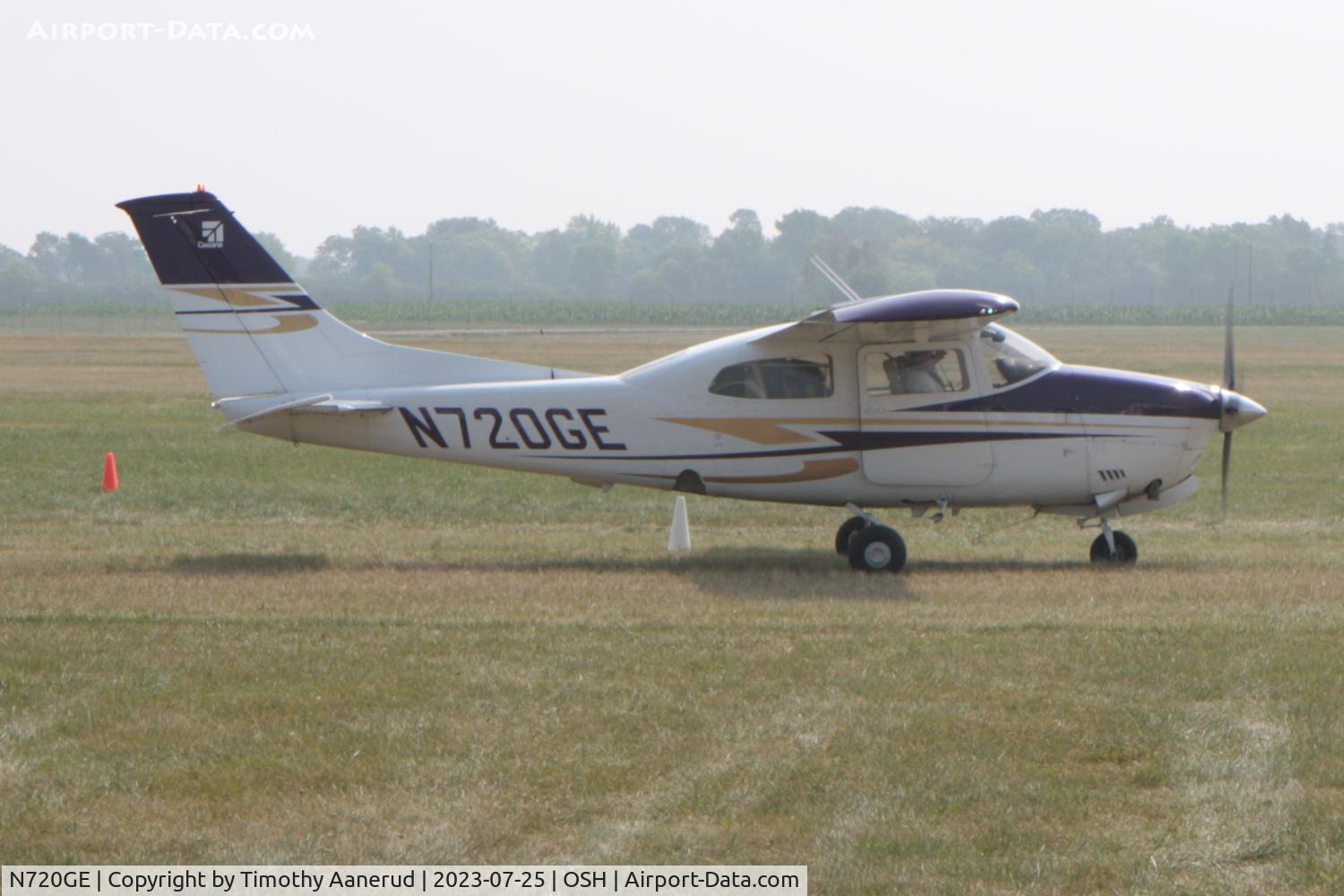 N720GE, 1975 Cessna 210L Centurion C/N 21060671, 1975 Cessna 210L, c/n: 21060671. AirVenture 2023