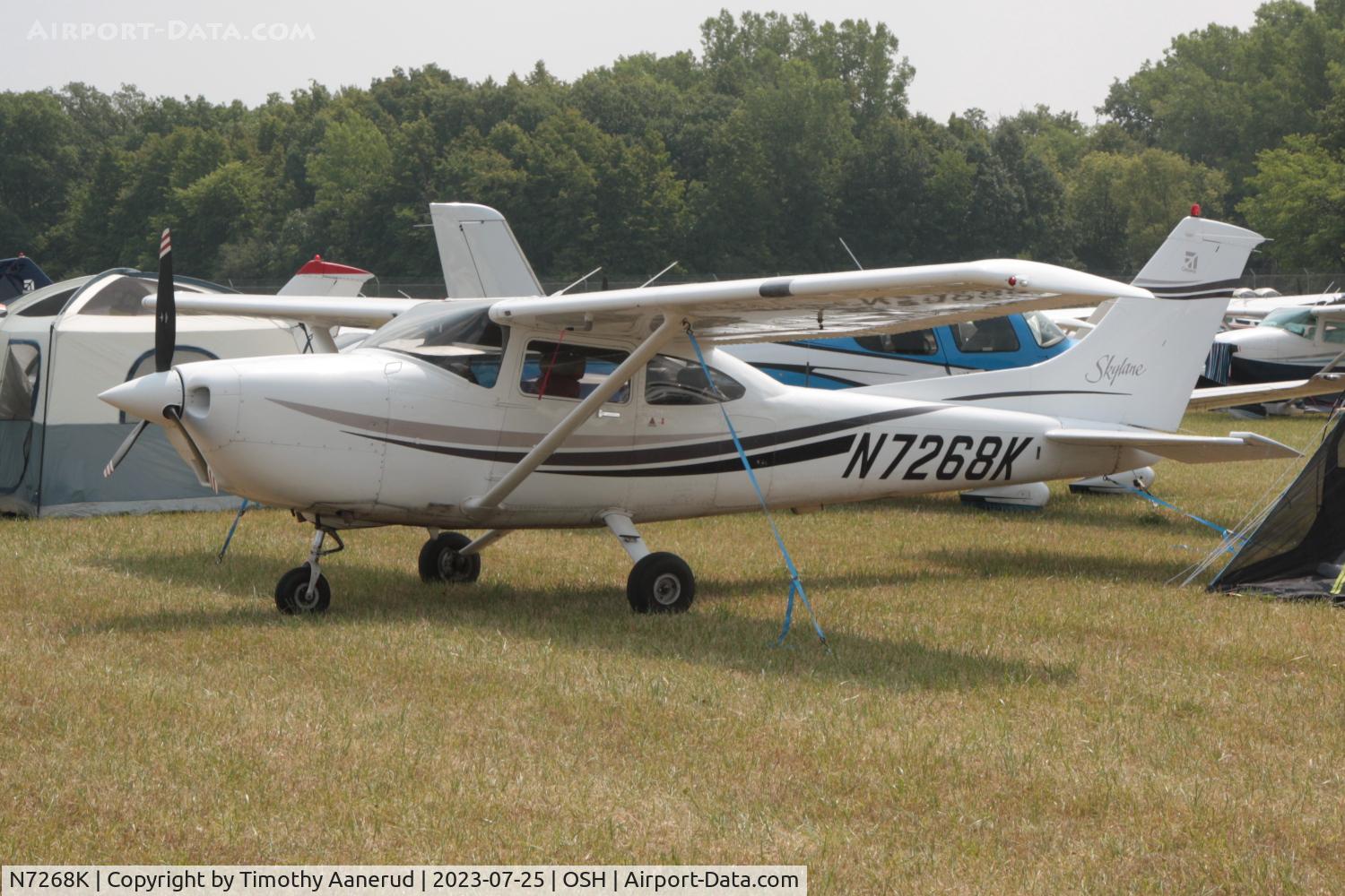 N7268K, 1999 Cessna 182S Skylane C/N 18280491, 1999 Cessna 182S, c/n: 18280491. AirVenture 2023