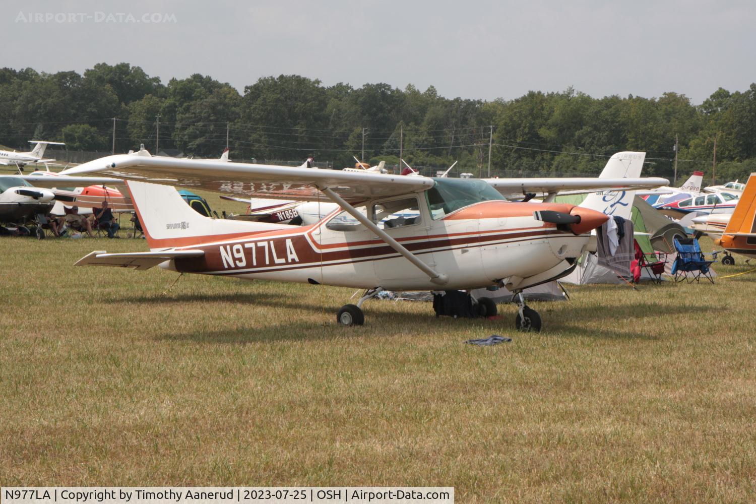N977LA, 1978 Cessna R182 Skylane RG C/N R18200413, 1978 Cessna R182, c/n: R18200413. AirVenture 2023