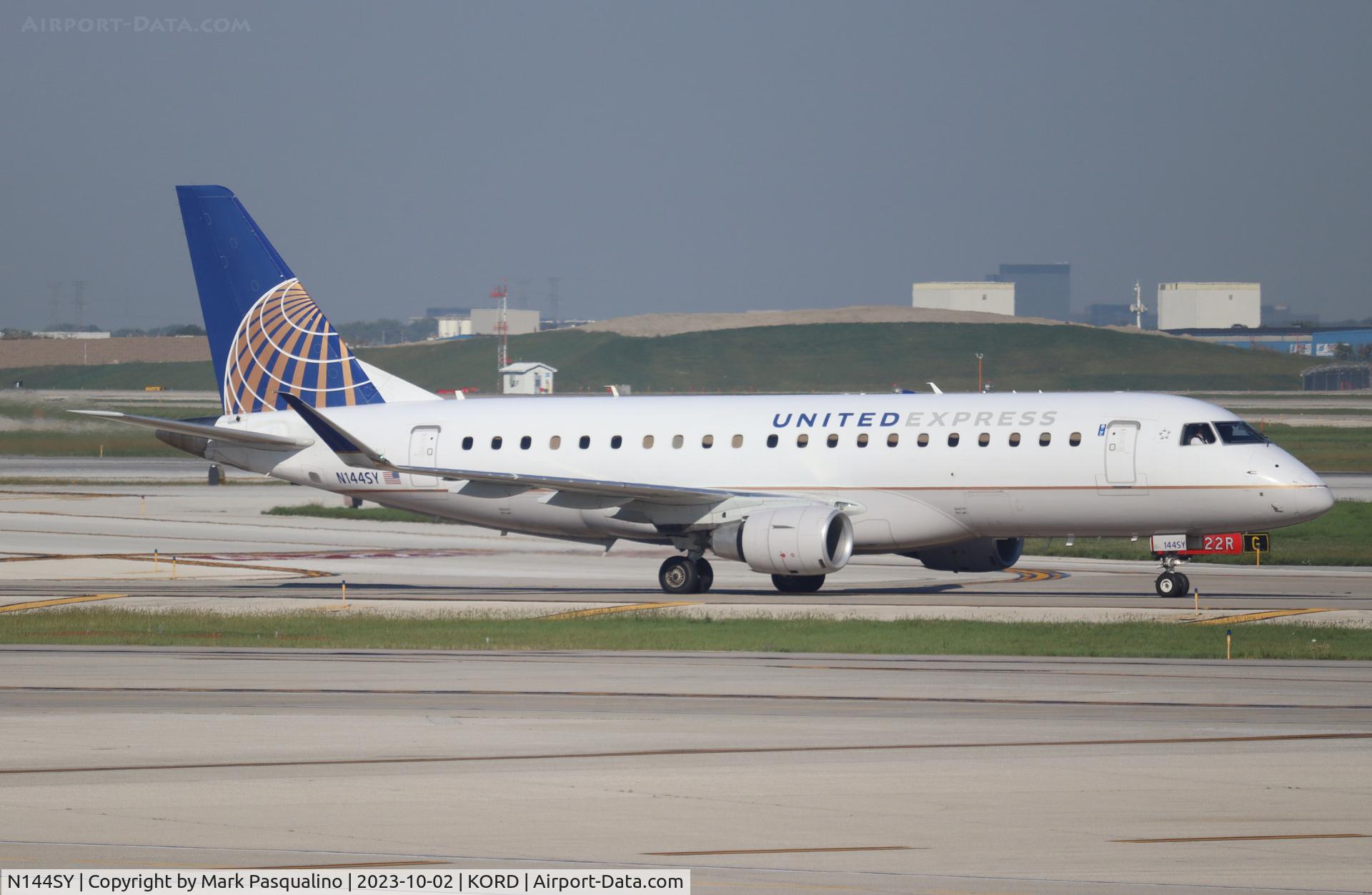 N144SY, 2015 Embraer 175LR (ERJ-170-200LR) C/N 17000482, ERJ-170-200LR