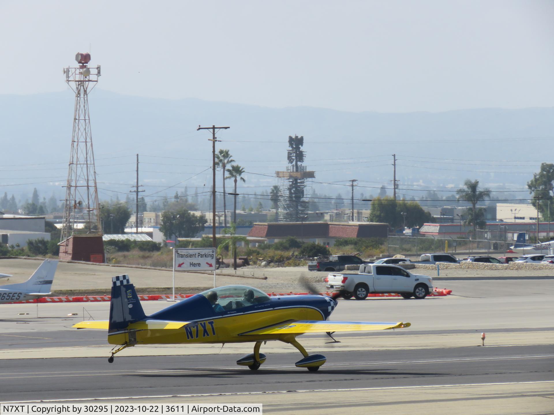 N7XT, 2003 Extra EA-300/L C/N 167, Starting to lift off