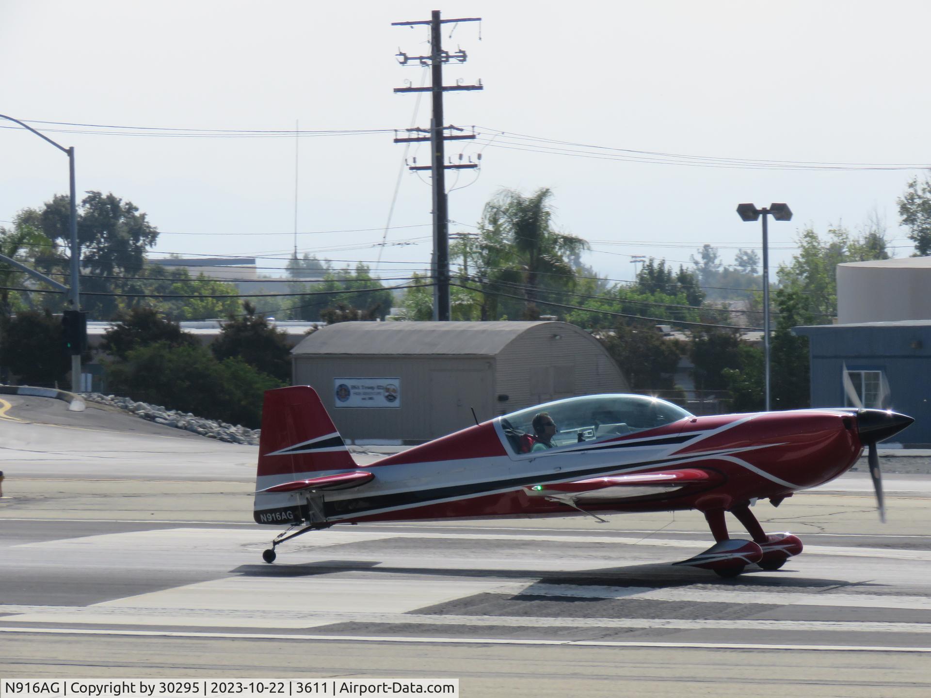 N916AG, 2019 Extra EA-300/LT C/N LT052, Starting take off roll