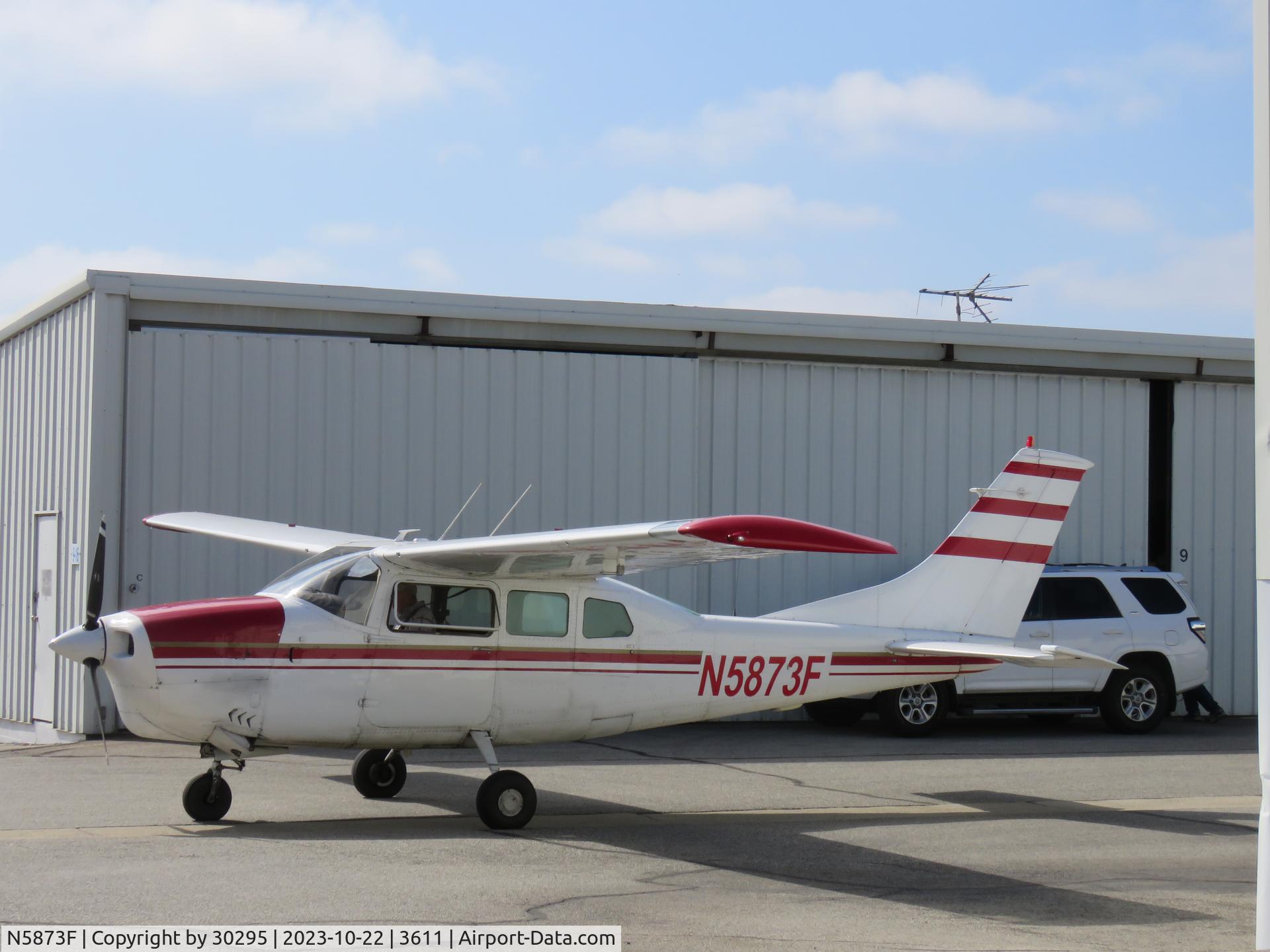 N5873F, 1967 Cessna 210G Centurion C/N 21058873, Getting ready to be put away