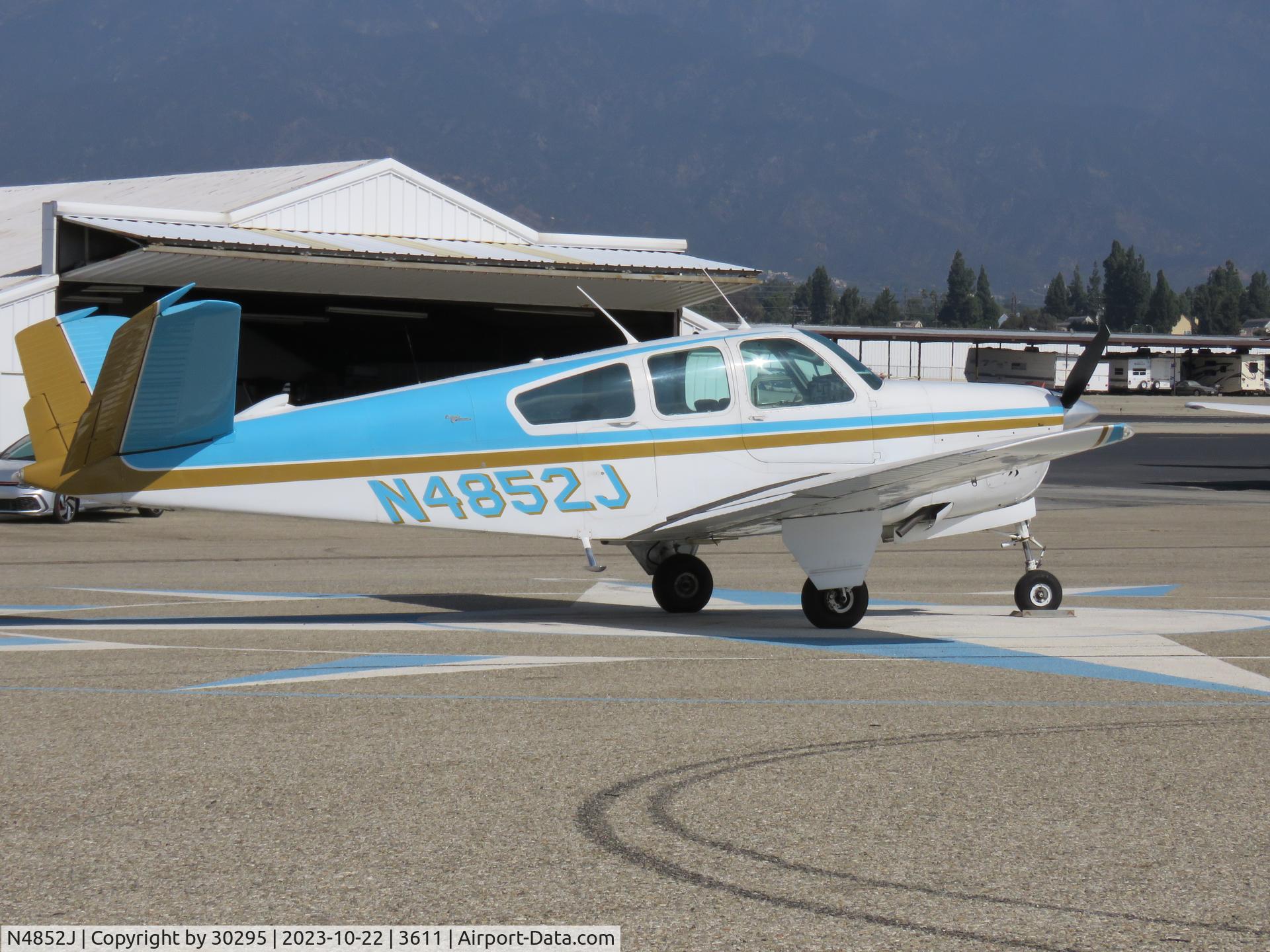 N4852J, 1966 Beech V35 Bonanza C/N D-8349, Parked